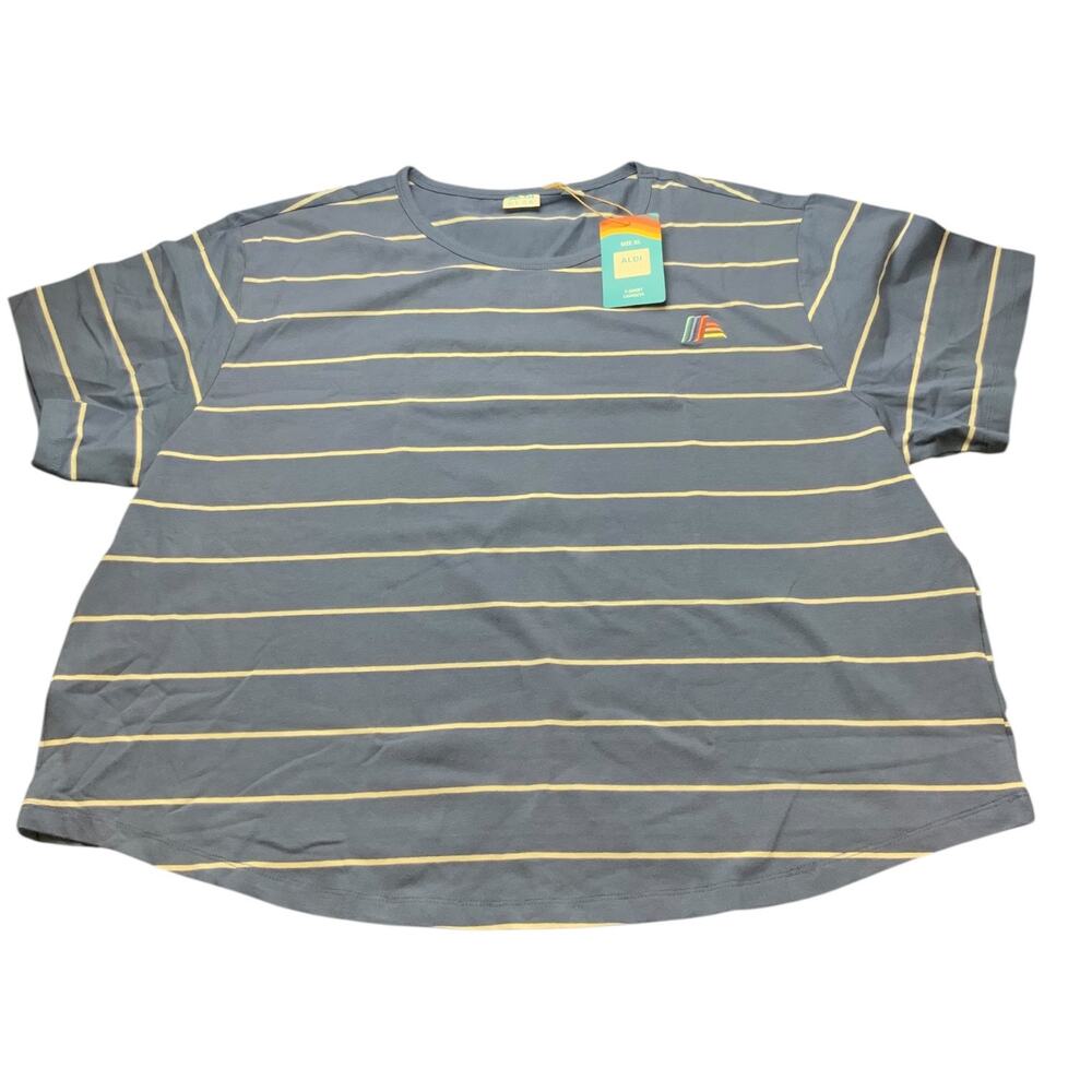 NWT Aldi Gear Women’s XL Oversized Cropped Striped Logo T Shirt Blue Breathable